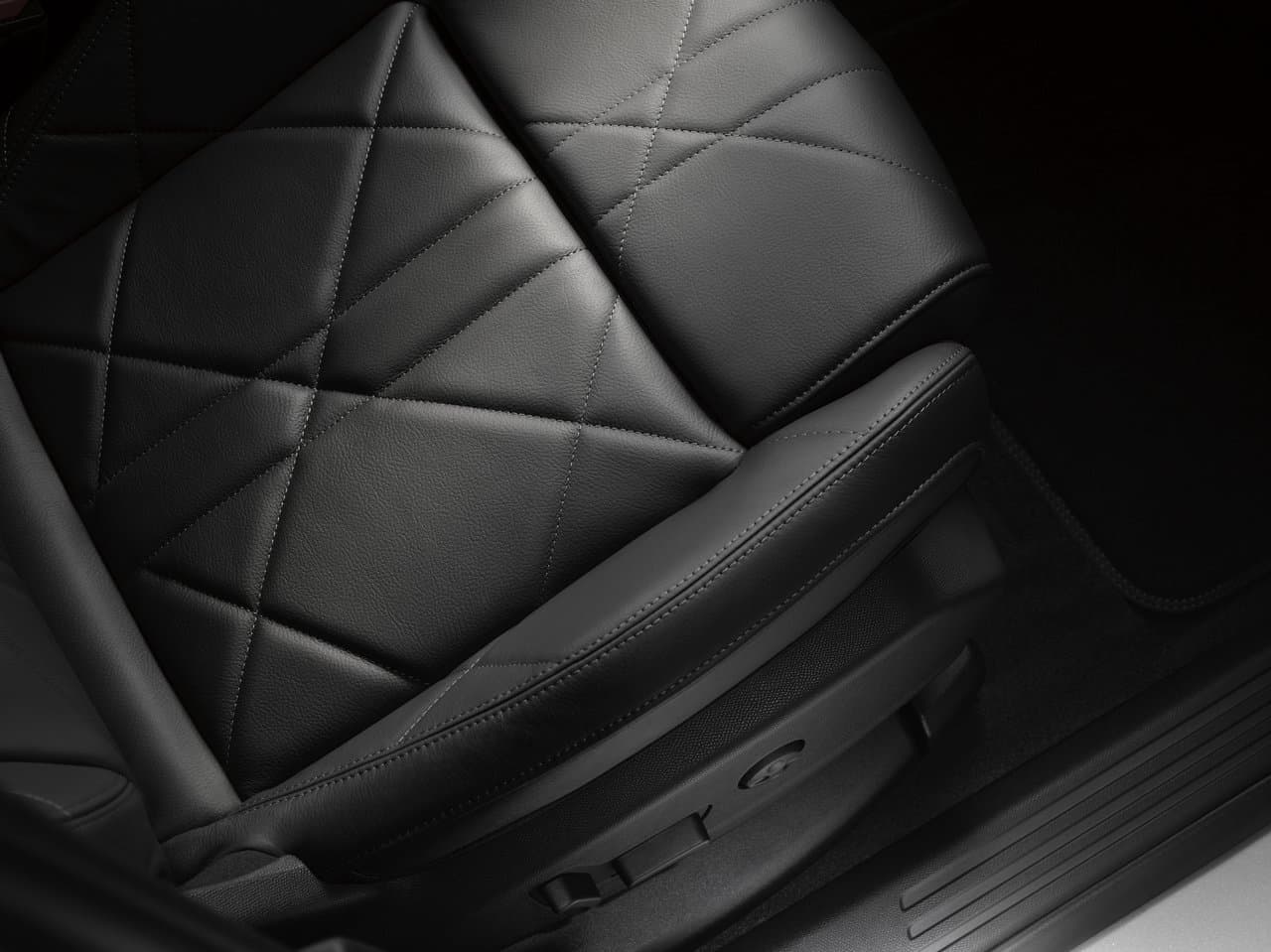 DS DS7 E-Tense